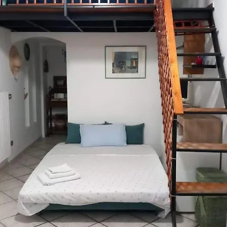 Soavis Garden In Downtown 2 Bedrooms Μπάρι